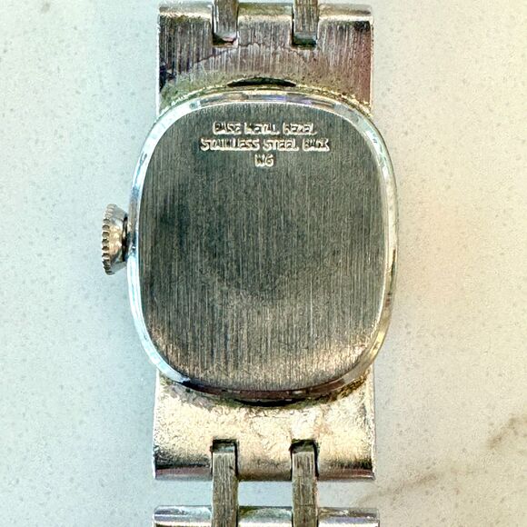 Vintage Caravelle Bulova Women's Silver Tone Mechanical Wrist Watch - Picture 6 of 10